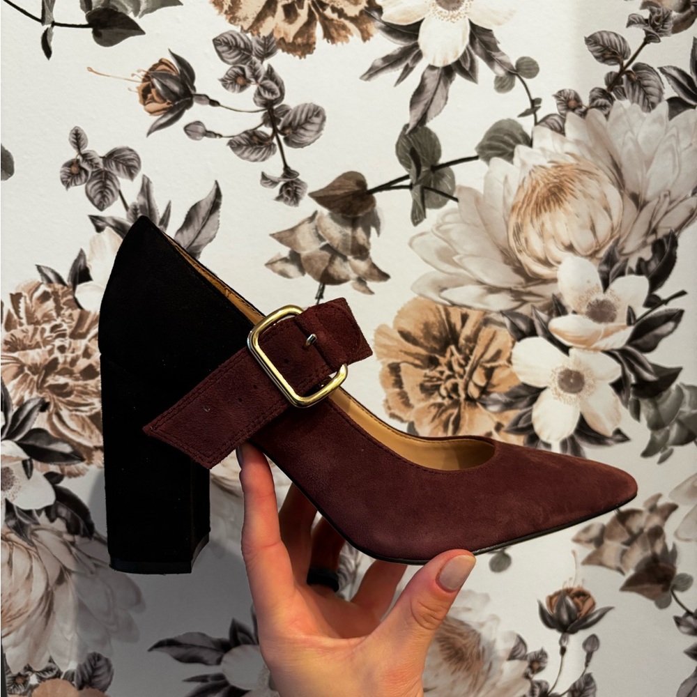 Elegant Burgundy and Black Classic Tommy Hilfner Pump